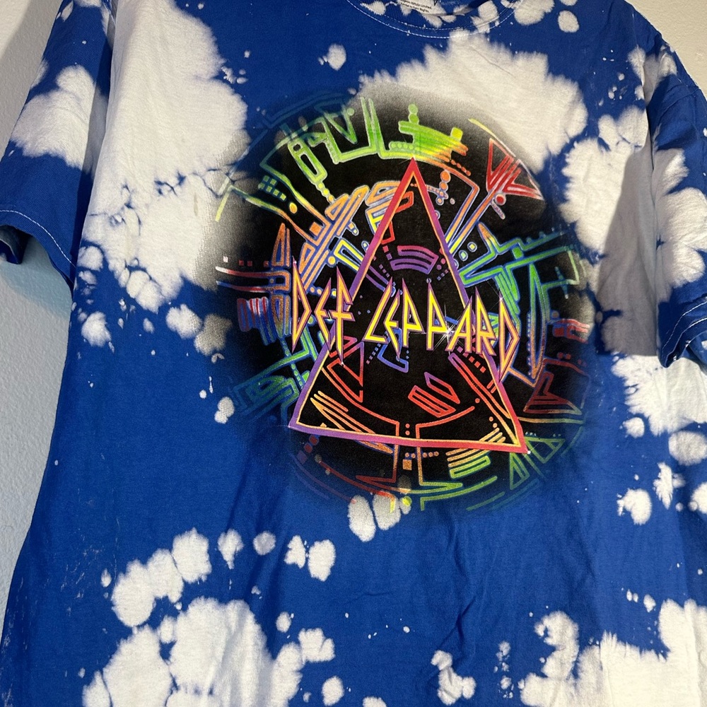 Def Leppard Blue Tie-Dye Graphic T-Shirt XL - Picture 2 of 5